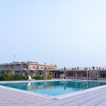 Hotel Nilkantha 曼达莫尼 外观 照片