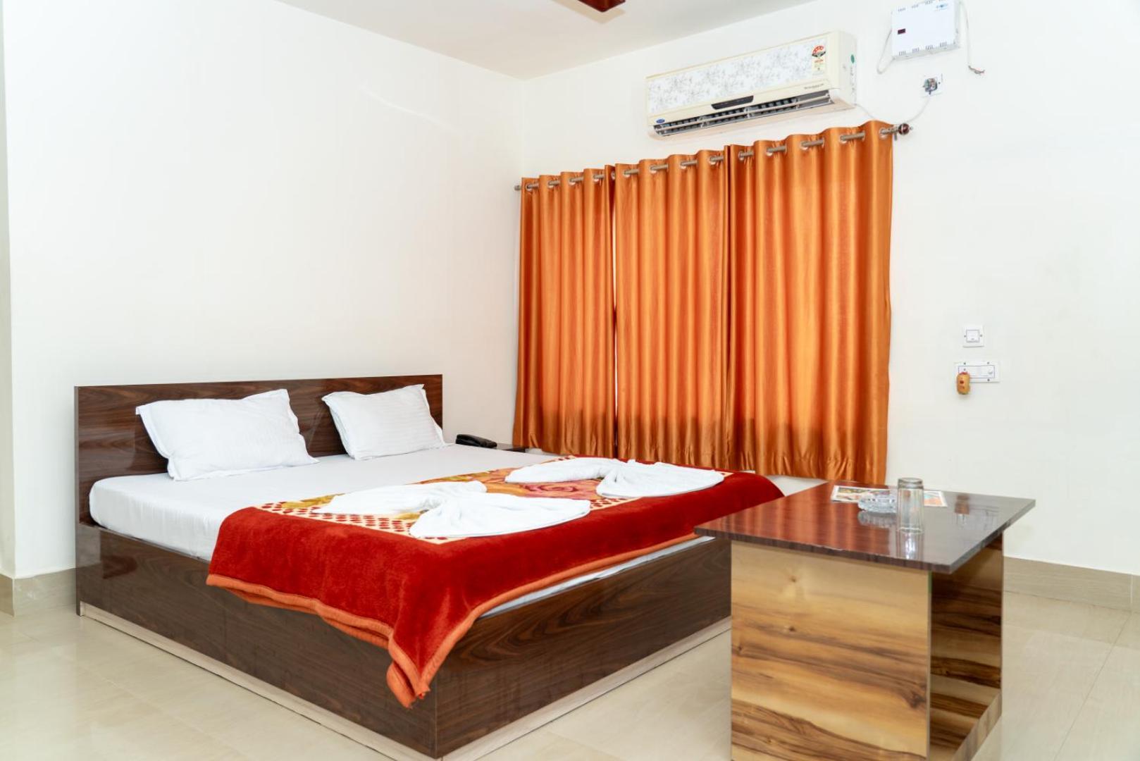 Hotel Nilkantha 曼达莫尼 外观 照片