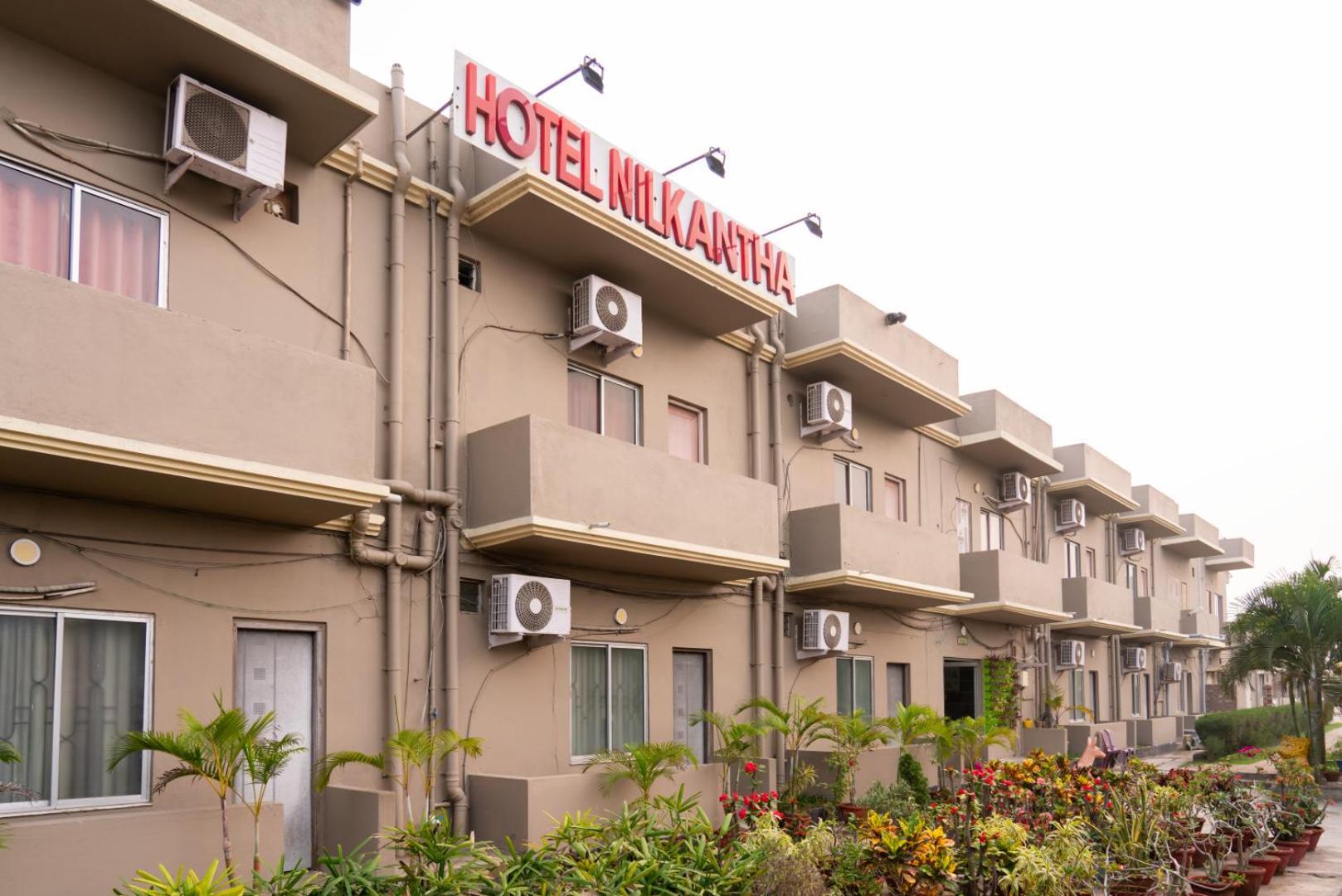 Hotel Nilkantha 曼达莫尼 外观 照片